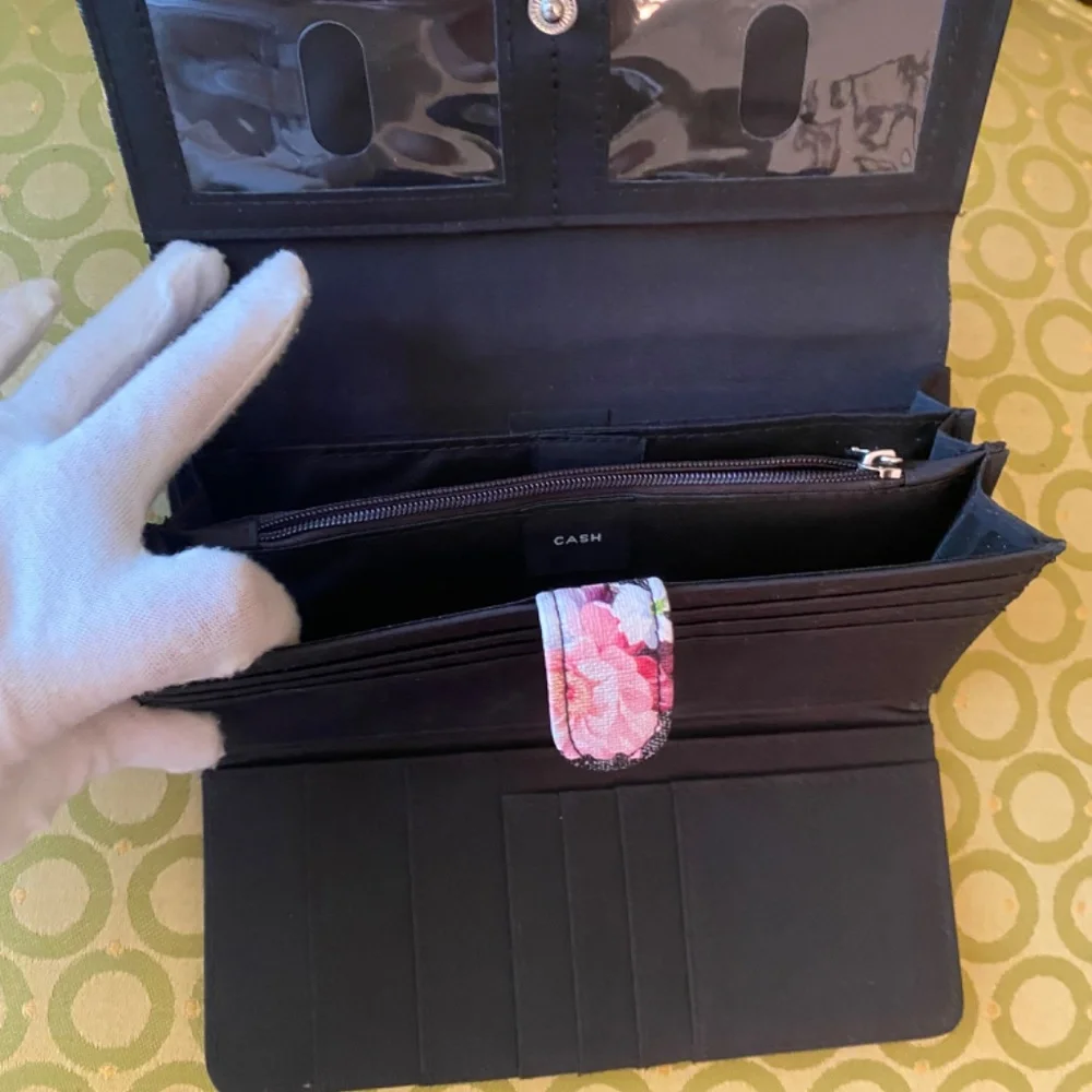 Cute floral wallet